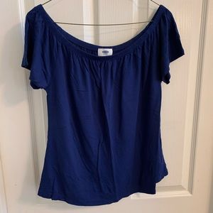 Off shoulder tee